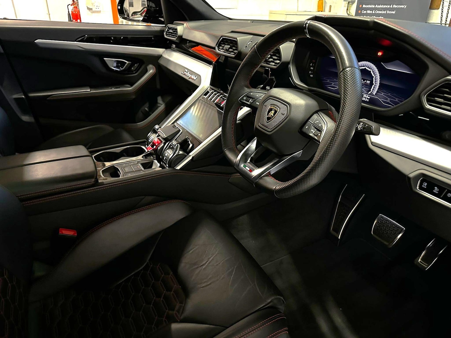 Used Lamborghini Urus for sale - 76994144: Photo 16