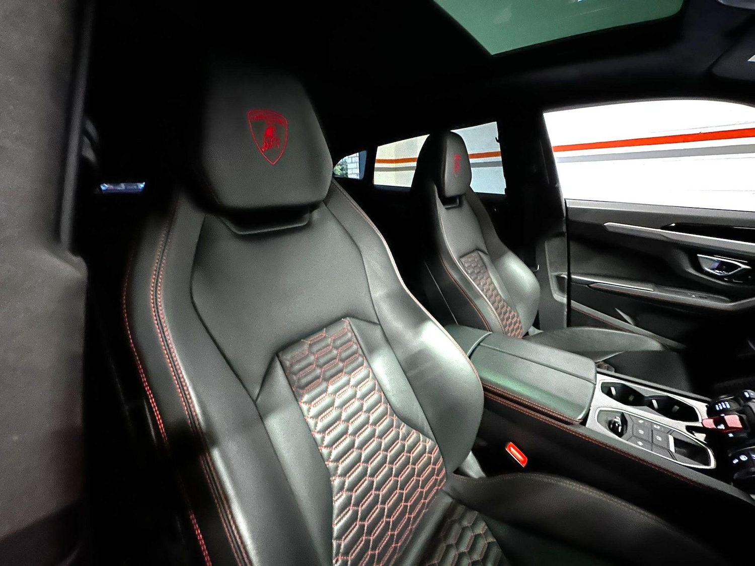 Used Lamborghini Urus for sale - 76994144: Photo 21