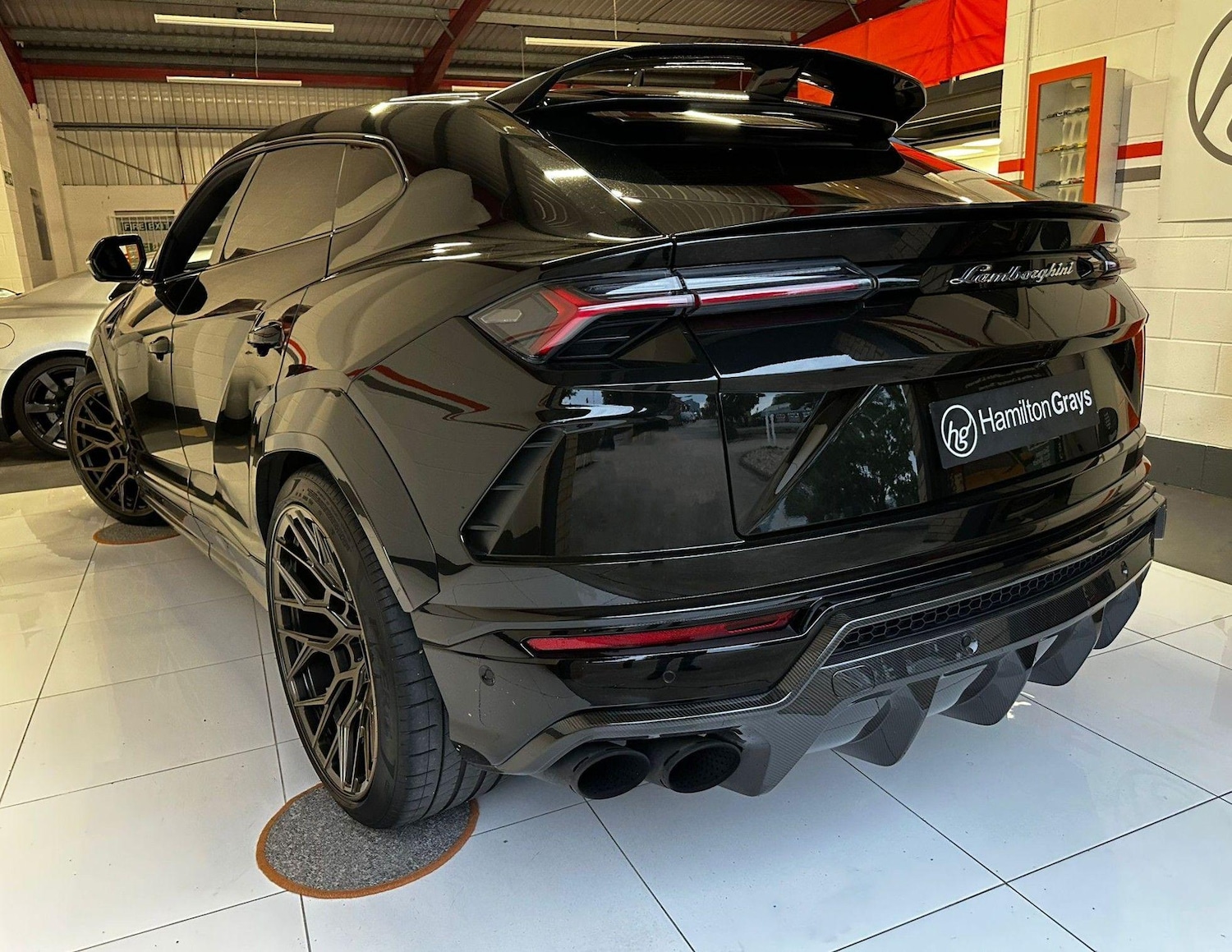 Used Lamborghini Urus for sale - 76994144: Photo 3
