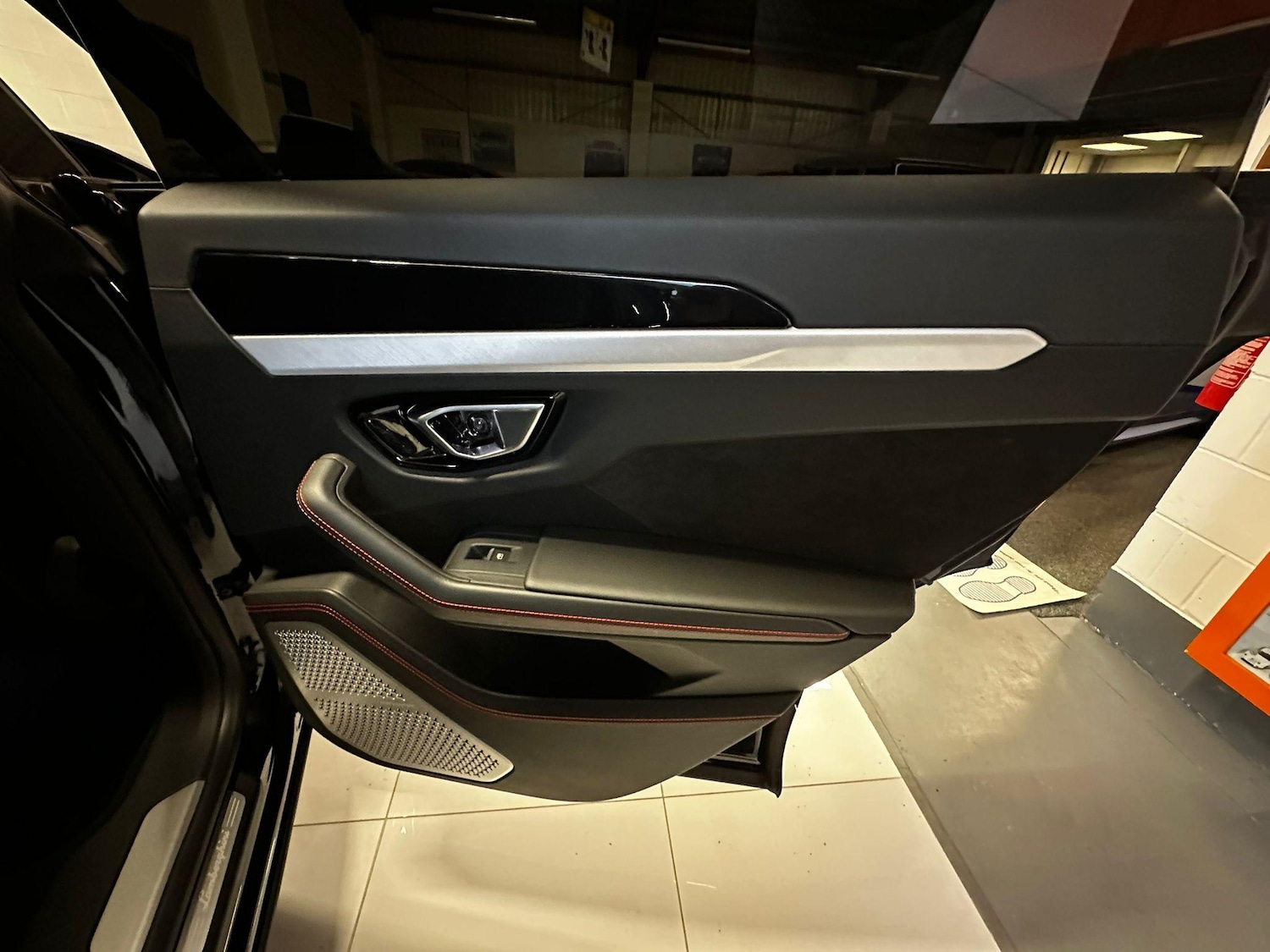 Used Lamborghini Urus for sale - 76994144: Photo 63