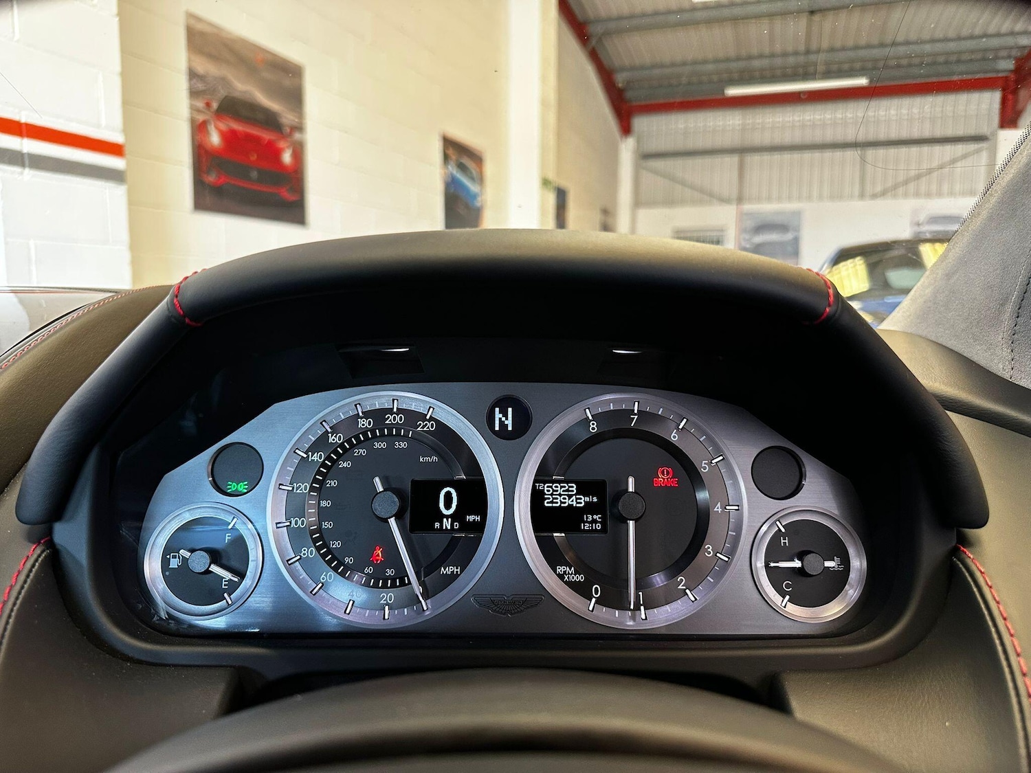 Used Aston Martin Vantage 2016 for sale - 77768852: Photo 10