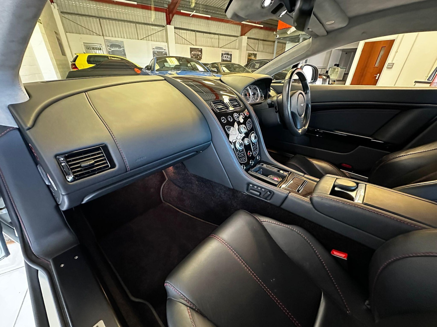 Used Aston Martin Vantage 2016 for sale - 77768852: Photo 20