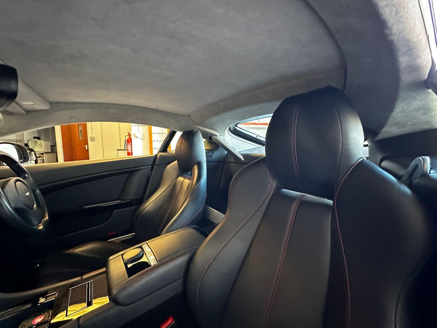 Used Aston Martin Vantage 2016 for sale - 77768852: Photo 26