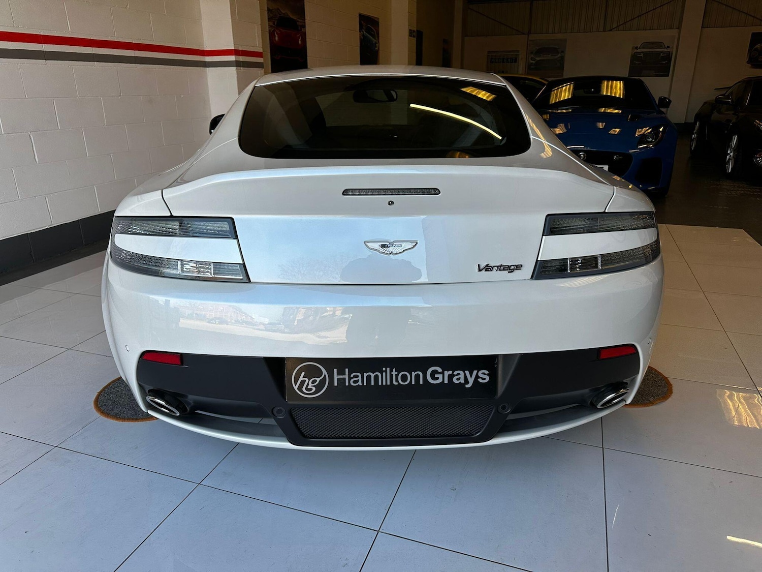 Used Aston Martin Vantage 2016 for sale - 77768852: Photo 40