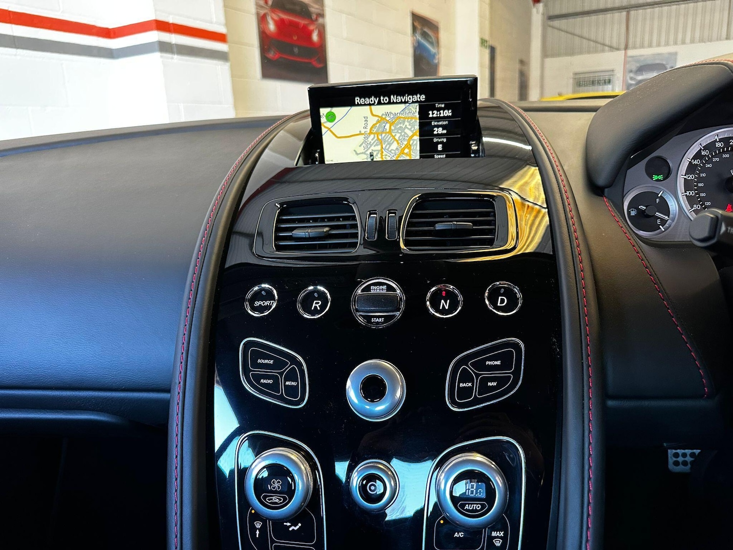 Used Aston Martin Vantage 2016 for sale - 77768852: Photo 47