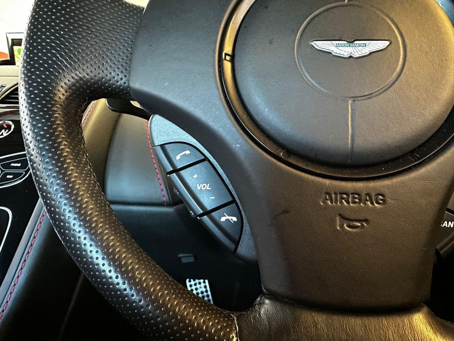 Used Aston Martin Vantage 2016 for sale - 77768852: Photo 63