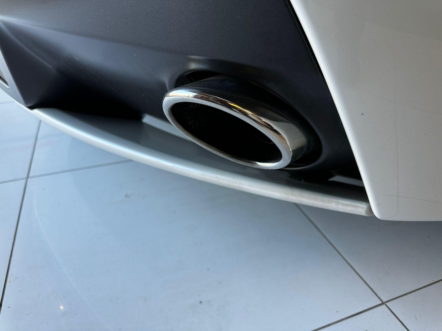 Used Aston Martin Vantage 2016 for sale - 77768852: Photo 64