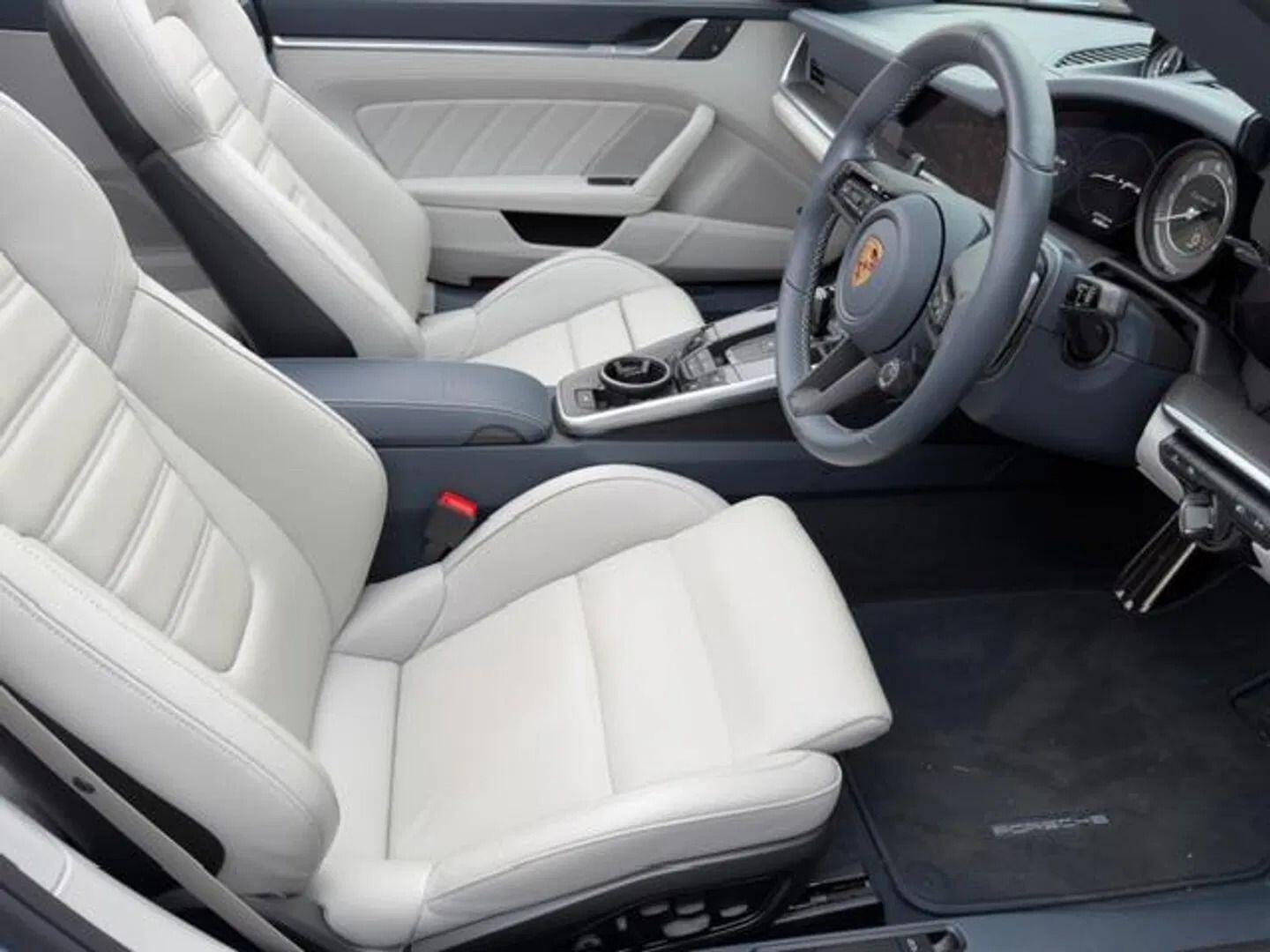 Used Porsche 911 2023 for sale - 77977915: Photo 12