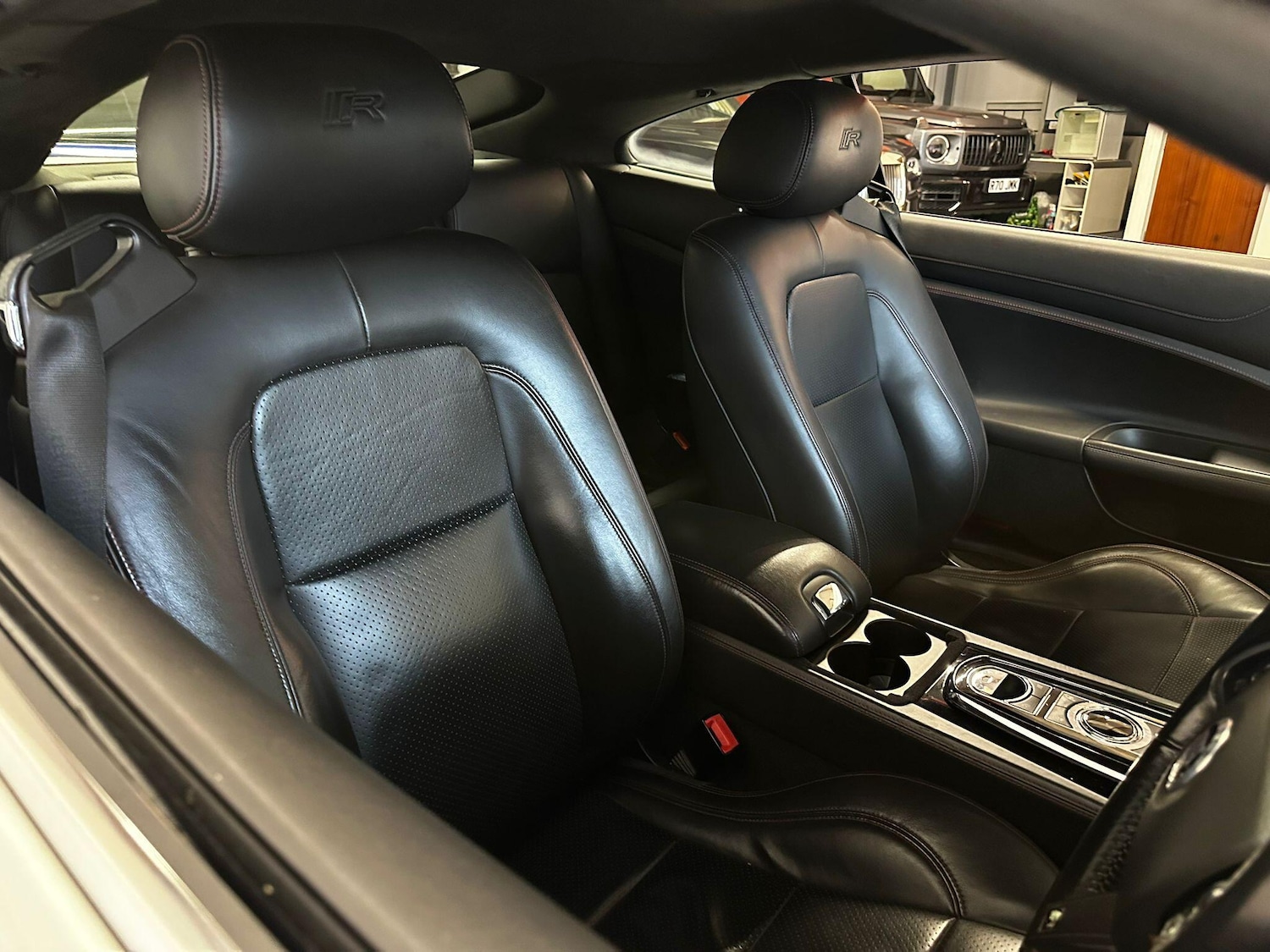 Used Jaguar XKR 2011 for sale - 77029083: Photo 10