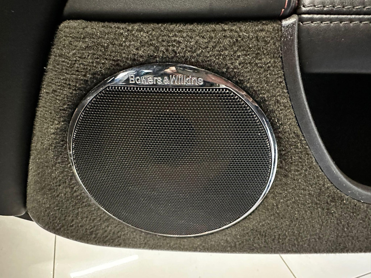 Used Jaguar XKR 2011 for sale - 77029083: Photo 15