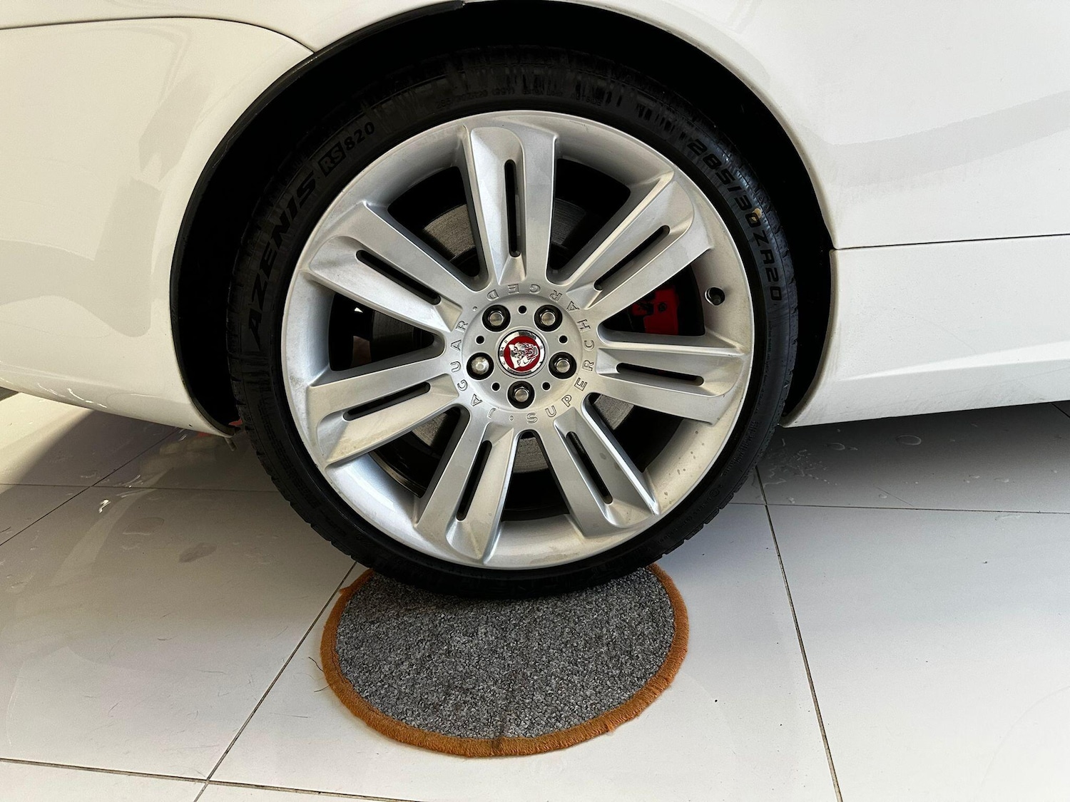 Used Jaguar XKR 2011 for sale - 77029083: Photo 17