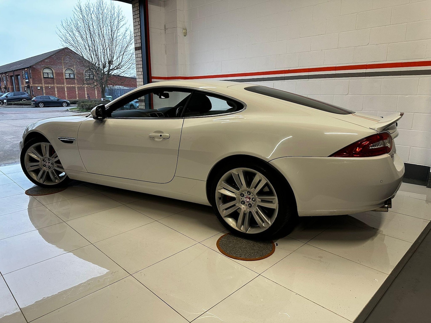 Used Jaguar XKR 2011 for sale - 77029083: Photo 18
