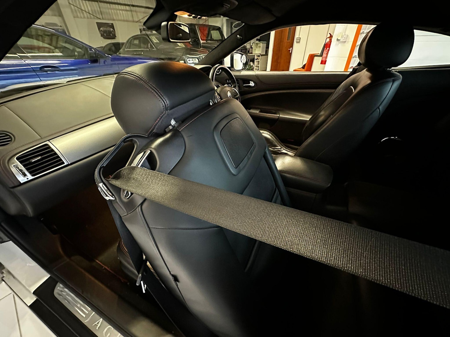 Used Jaguar XKR 2011 for sale - 77029083: Photo 51