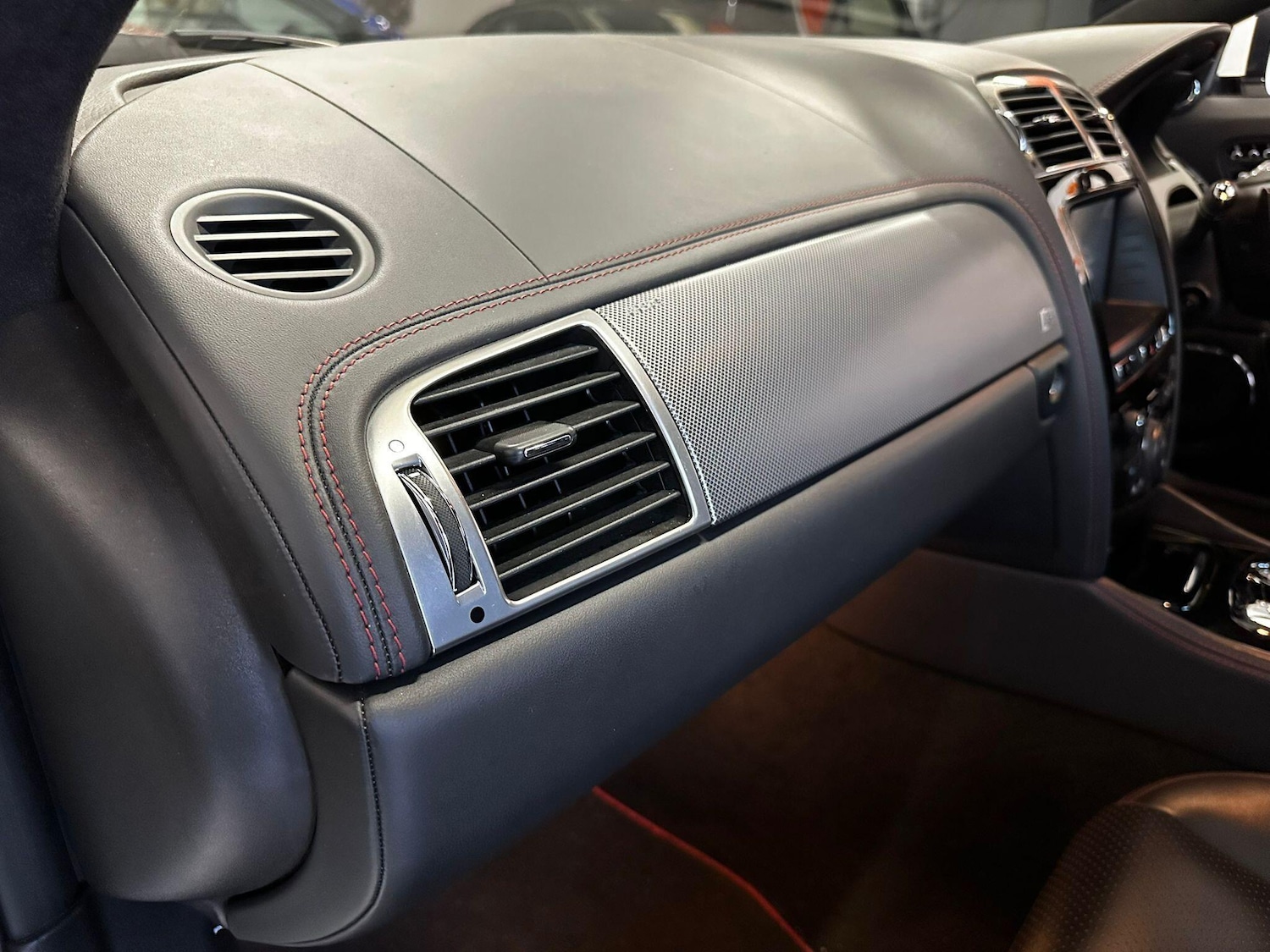 Used Jaguar XKR 2011 for sale - 77029083: Photo 58