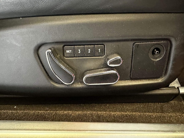 Used Bentley Continental 2012 for sale - 75647205: Photo 42