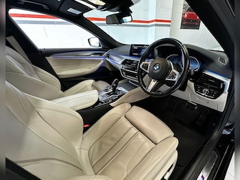 Used BMW 5 Series 2020 for sale - 77737289: Photo