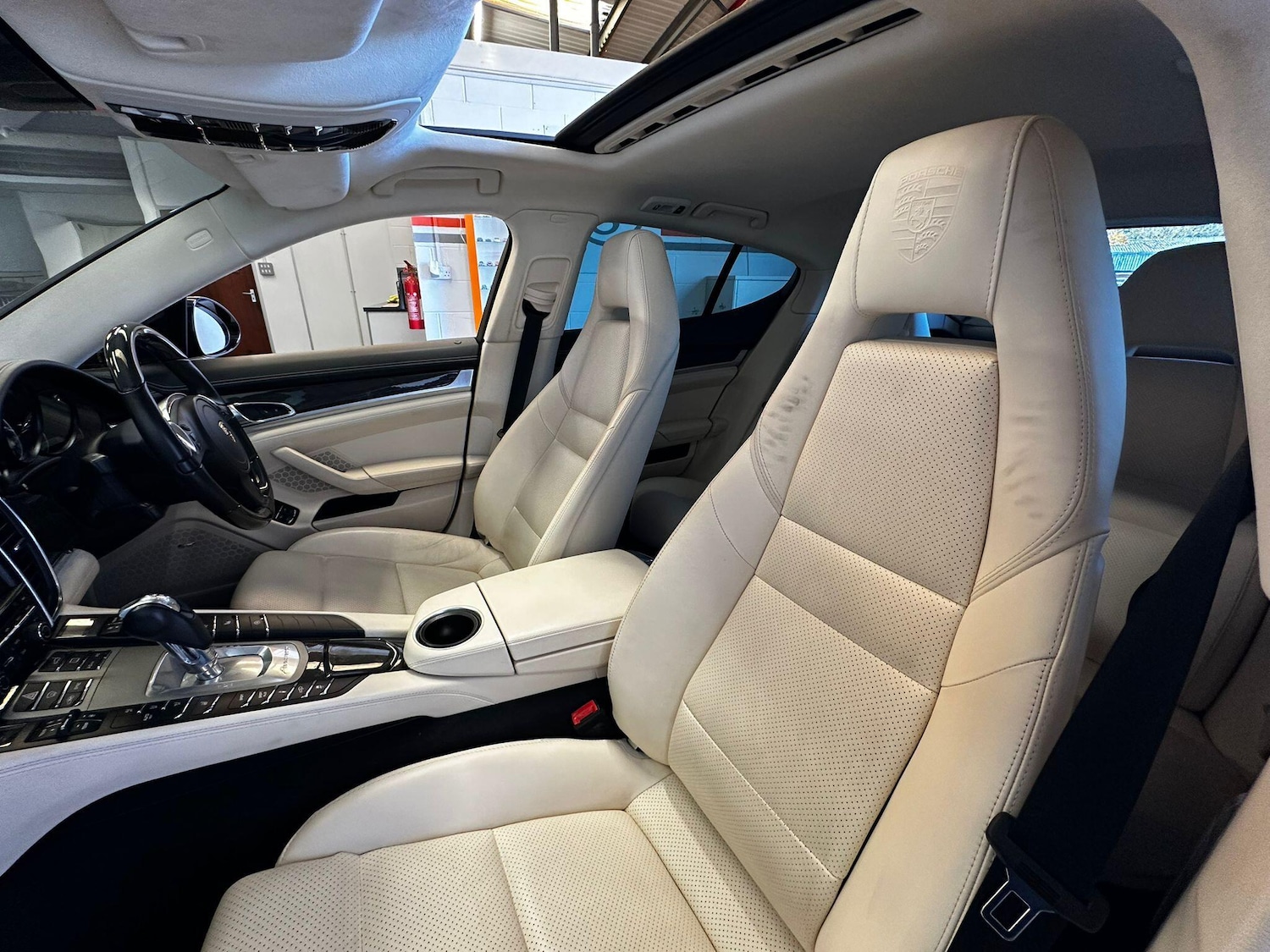 Used Porsche Panamera 2014 for sale - 76282956: Photo 87