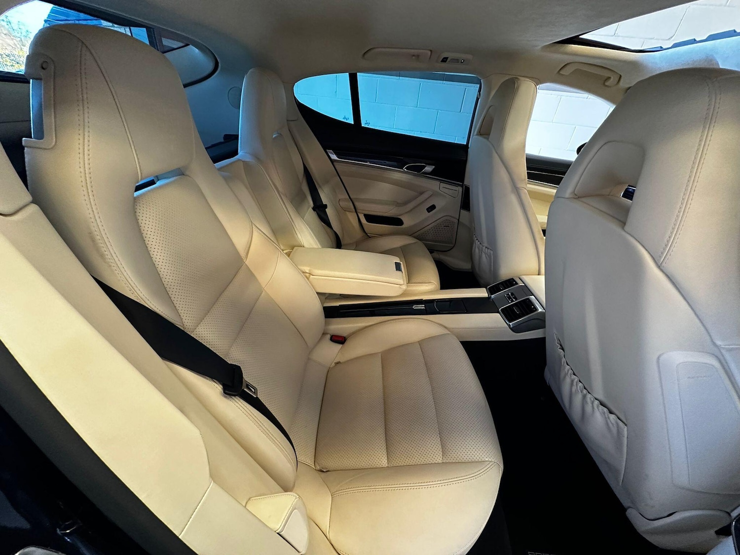 Used Porsche Panamera 2014 for sale - 76282956: Photo 90