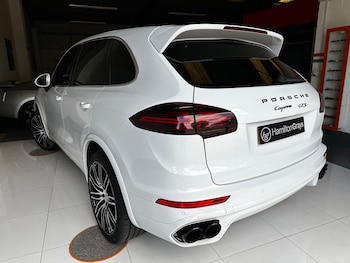 Used Porsche Cayenne 2014 for sale - 75186579: Photo