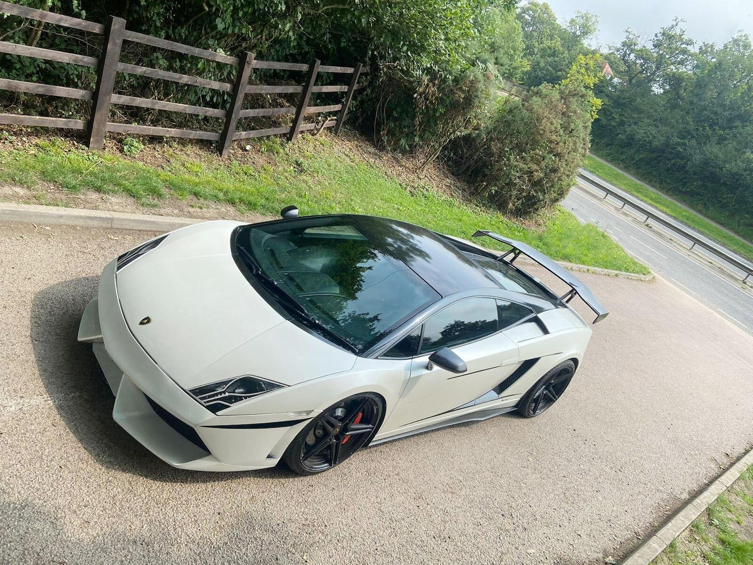 Used Lamborghini Gallardo 2010 for sale - 77633349: Photo 15