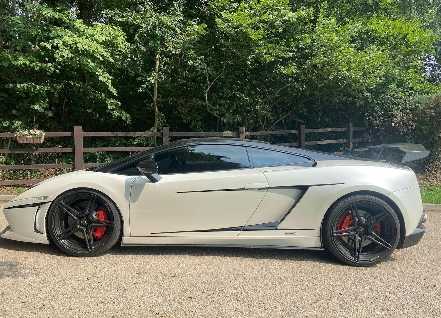 Used Lamborghini Gallardo 2010 for sale - 77633349: Photo 16