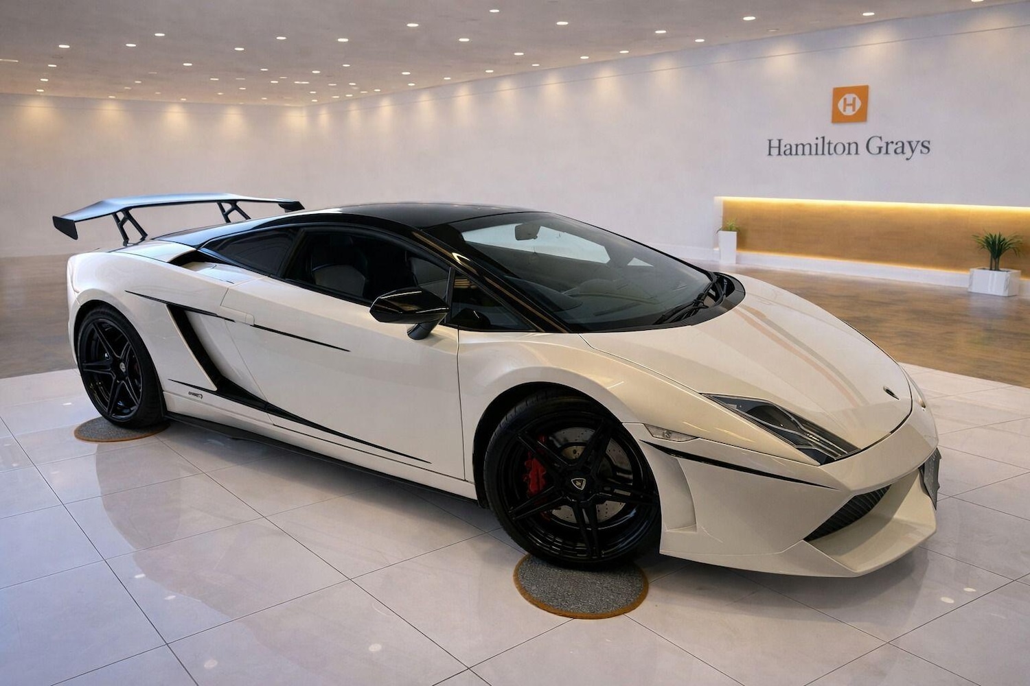 Used Lamborghini Gallardo 2010 for sale - 77633349: Photo 25