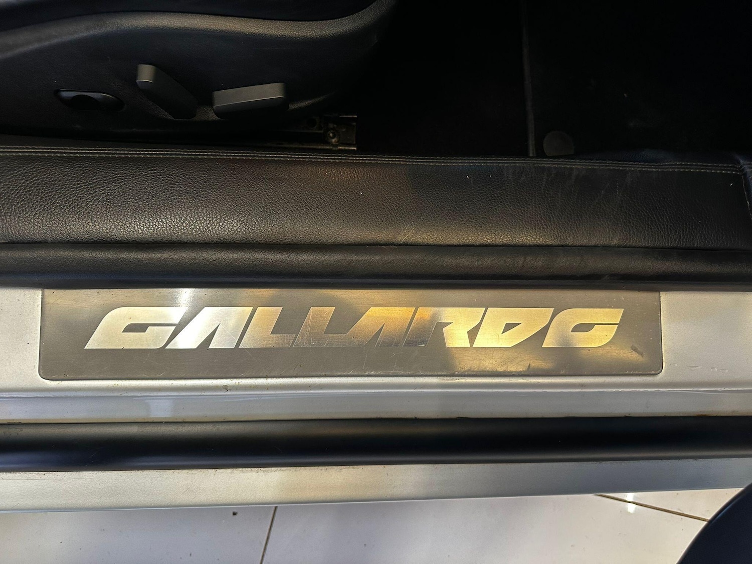 Used Lamborghini Gallardo 2010 for sale - 77633349: Photo 36