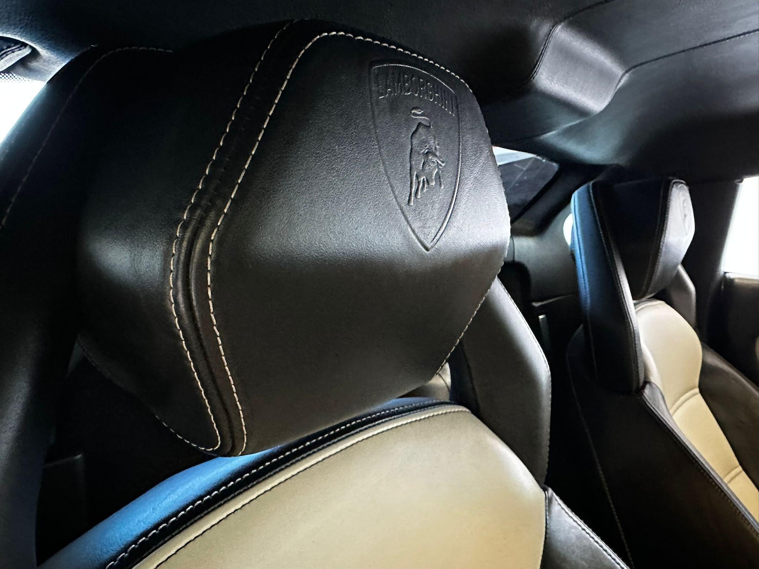 Used Lamborghini Gallardo 2010 for sale - 77633349: Photo 37