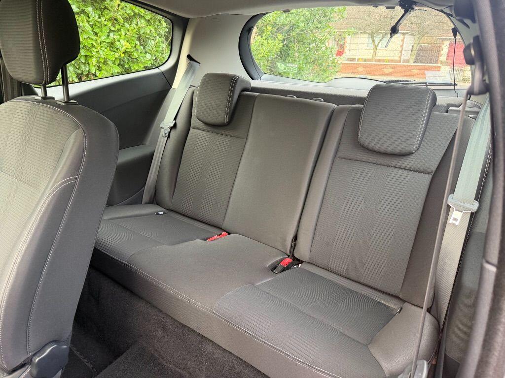 Used Renault Clio 2011 for sale - 76976893: Photo 21