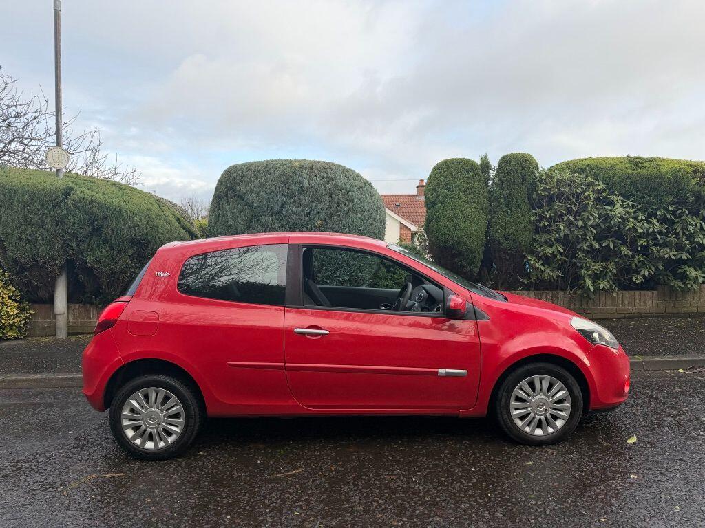 Used Renault Clio 2011 for sale - 76976893: Photo 3