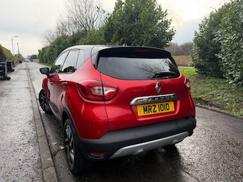 Used Renault Captur 2017 for sale - 77057139: Photo