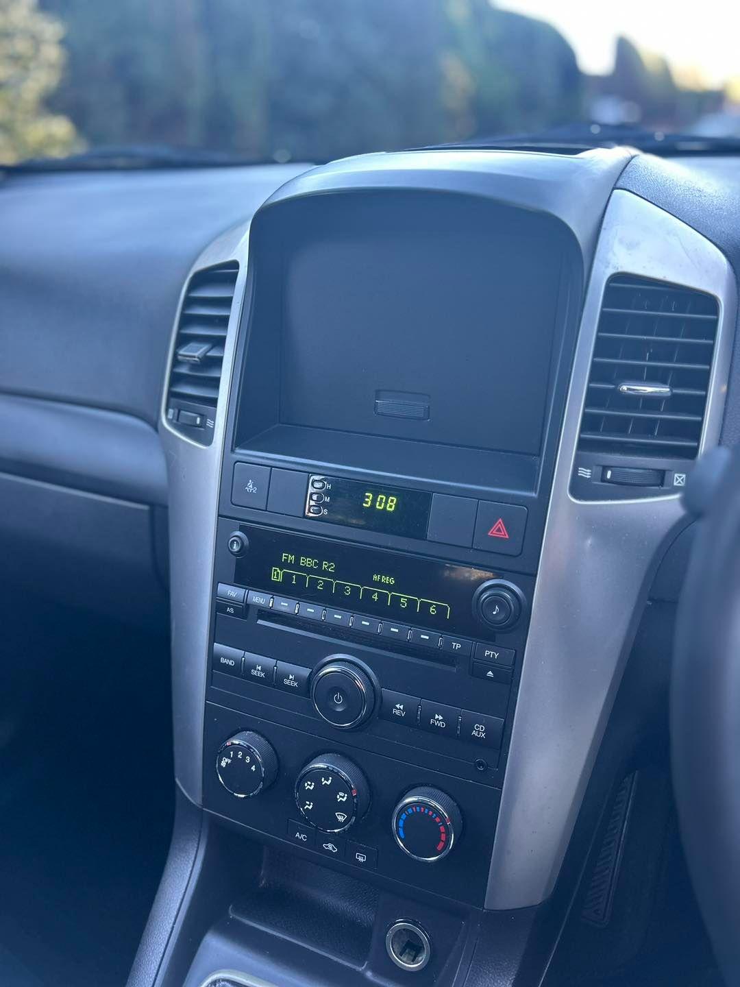 Used Chevrolet Captiva 2010 for sale - 76995645: Photo 19