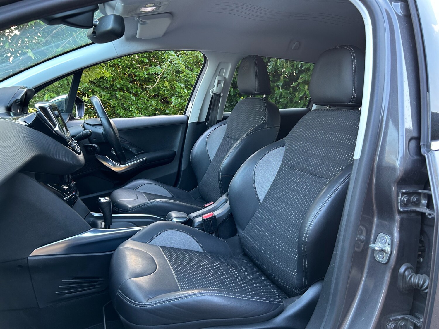 Used Peugeot 2008 2015 for sale - 76268643: Photo 19