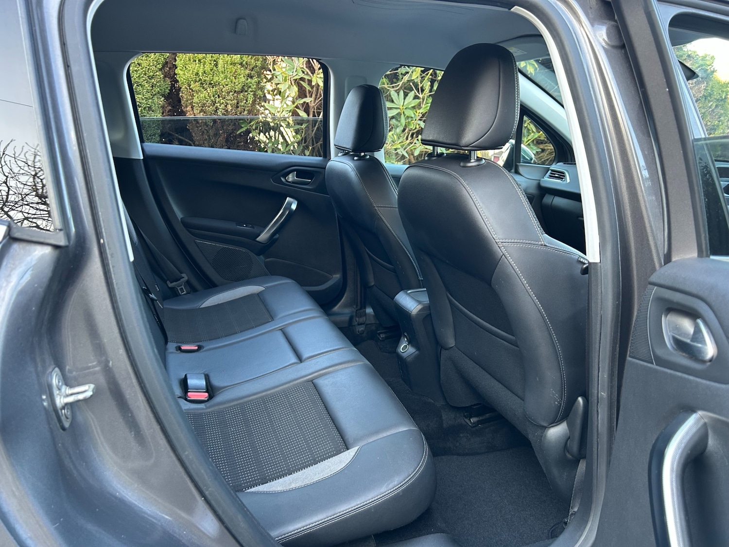 Used Peugeot 2008 2015 for sale - 76268643: Photo 22