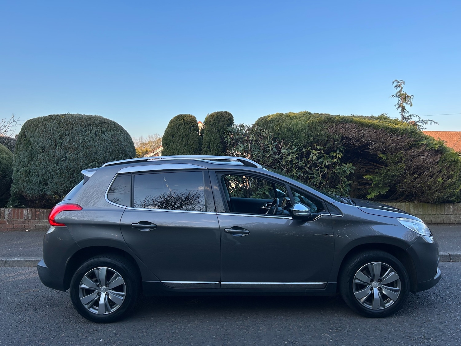 Used Peugeot 2008 2015 for sale - 76268643: Photo 3