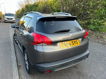Used Peugeot 2008 2015 for sale - 76268643: Photo