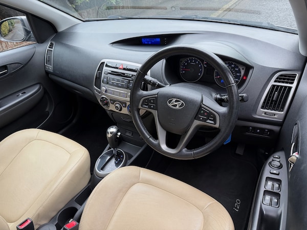 Used Hyundai i20 2013 for sale - 76277122: Photo 14