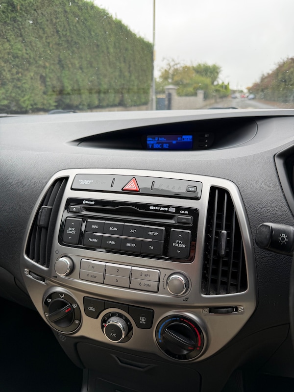 Used Hyundai i20 2013 for sale - 76277122: Photo 16