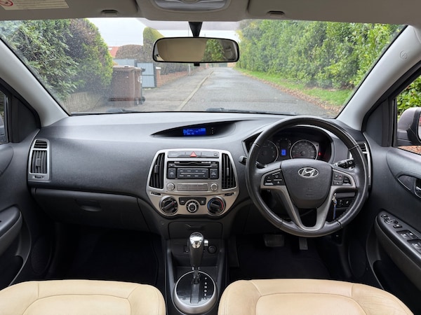 Used Hyundai i20 2013 for sale - 76277122: Photo 17