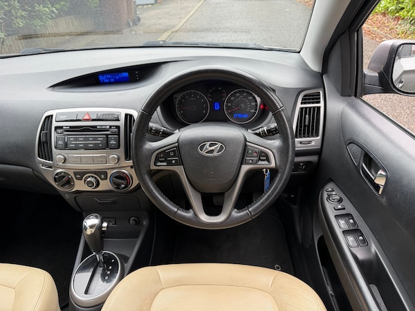 Used Hyundai i20 2013 for sale - 76277122: Photo 19