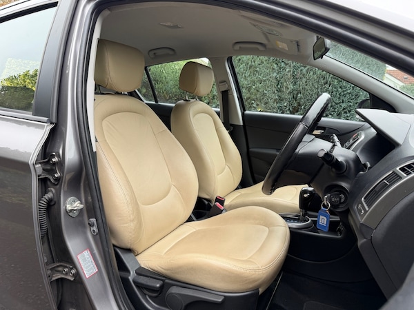 Used Hyundai i20 2013 for sale - 76277122: Photo 22