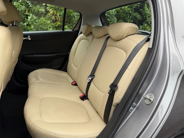Used Hyundai i20 2013 for sale - 76277122: Photo 27