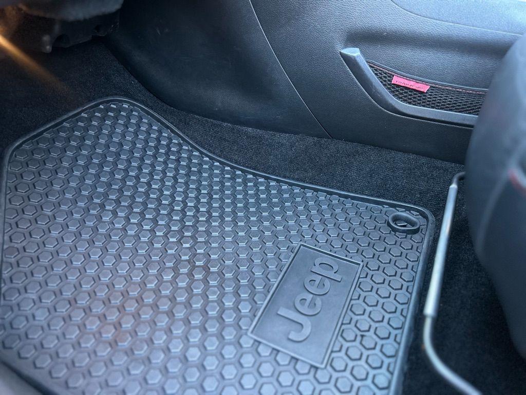 Used Jeep Cherokee 2016 for sale - 76326215: Photo 33