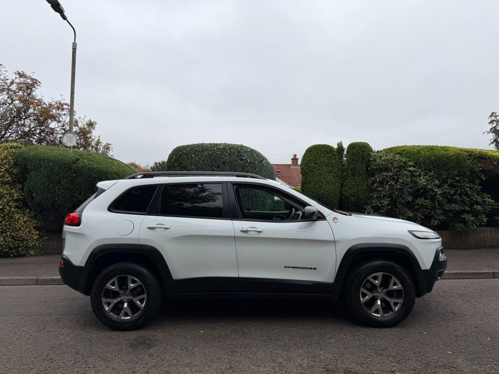 Used Jeep Cherokee 2016 for sale - 76326215: Photo 4