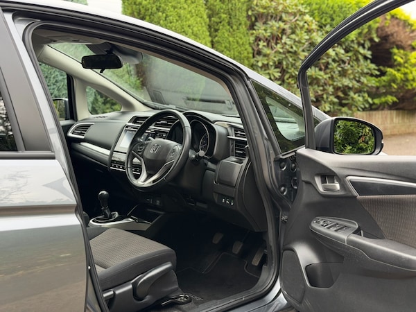 Used Honda Jazz 2018 for sale - 76262697: Photo 12