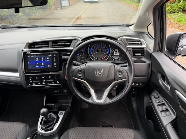 Used Honda Jazz 2018 for sale - 76262697: Photo 17