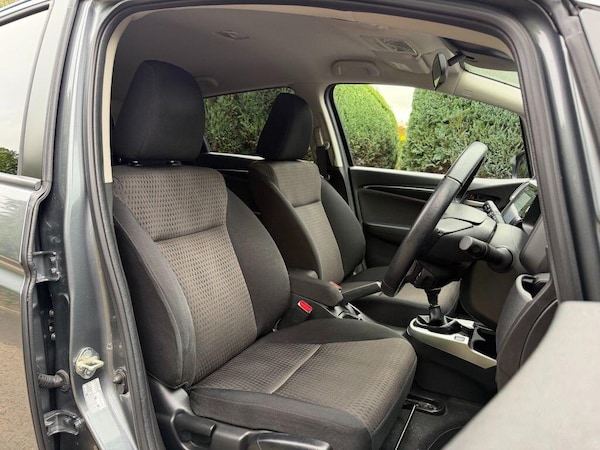 Used Honda Jazz 2018 for sale - 76283418: Photo 23