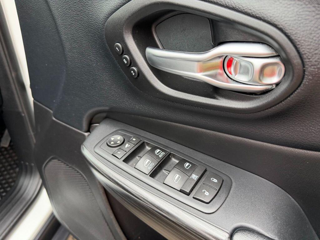 Used Jeep Cherokee 2016 for sale - 76993053: Photo 31