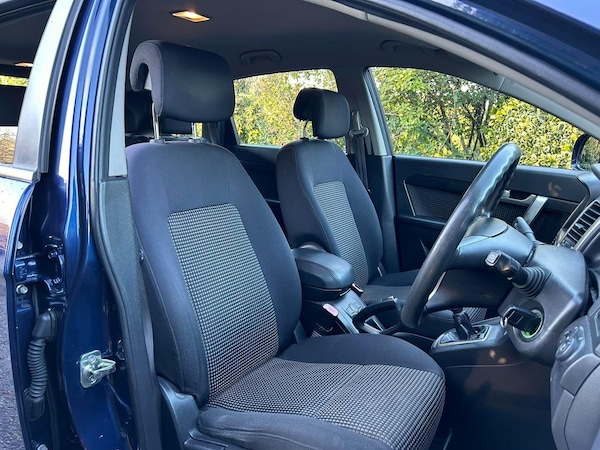 Used Chevrolet Captiva 2010 for sale - 75658850: Photo 26