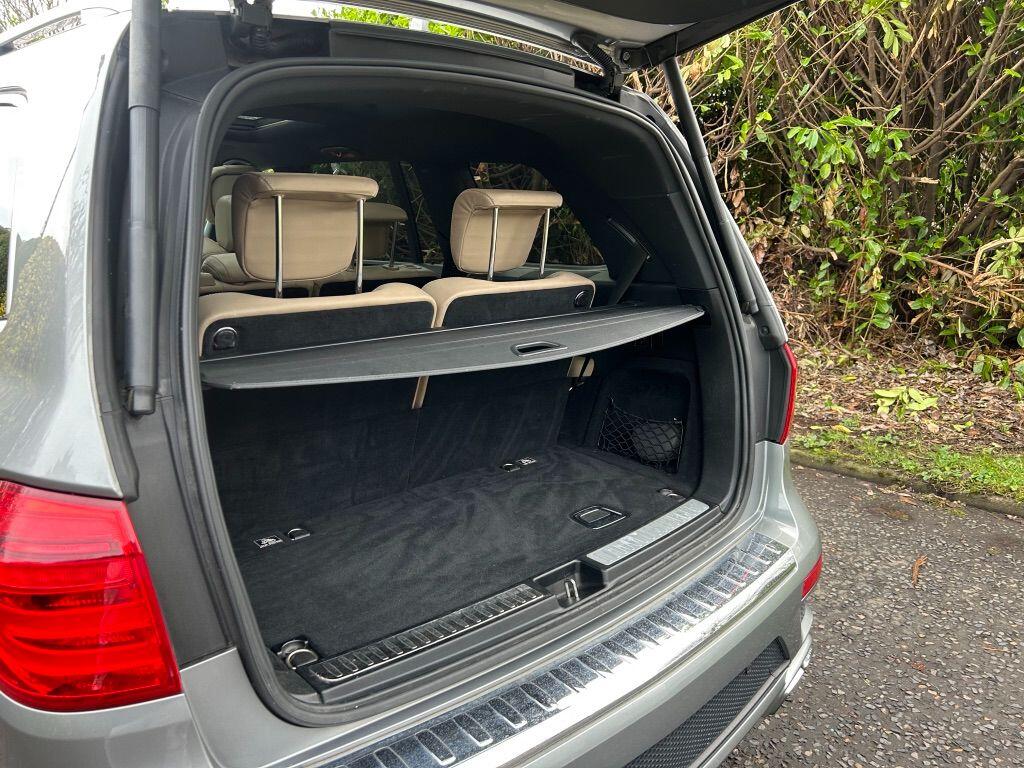 Used Mercedes-Benz GL Class 2014 for sale - 76936740: Photo 47